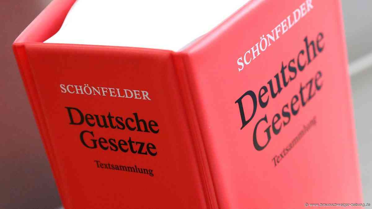 Ohrfeigen, Tritt, Handgemenge: Peiner Rosenkrieg landet vor Gericht