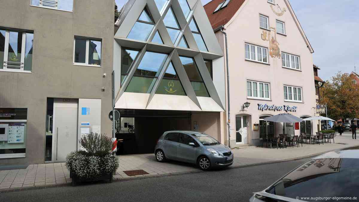 Memminger Parkhaus: Unfall führt zu massiven Problemen – und das wochenlang