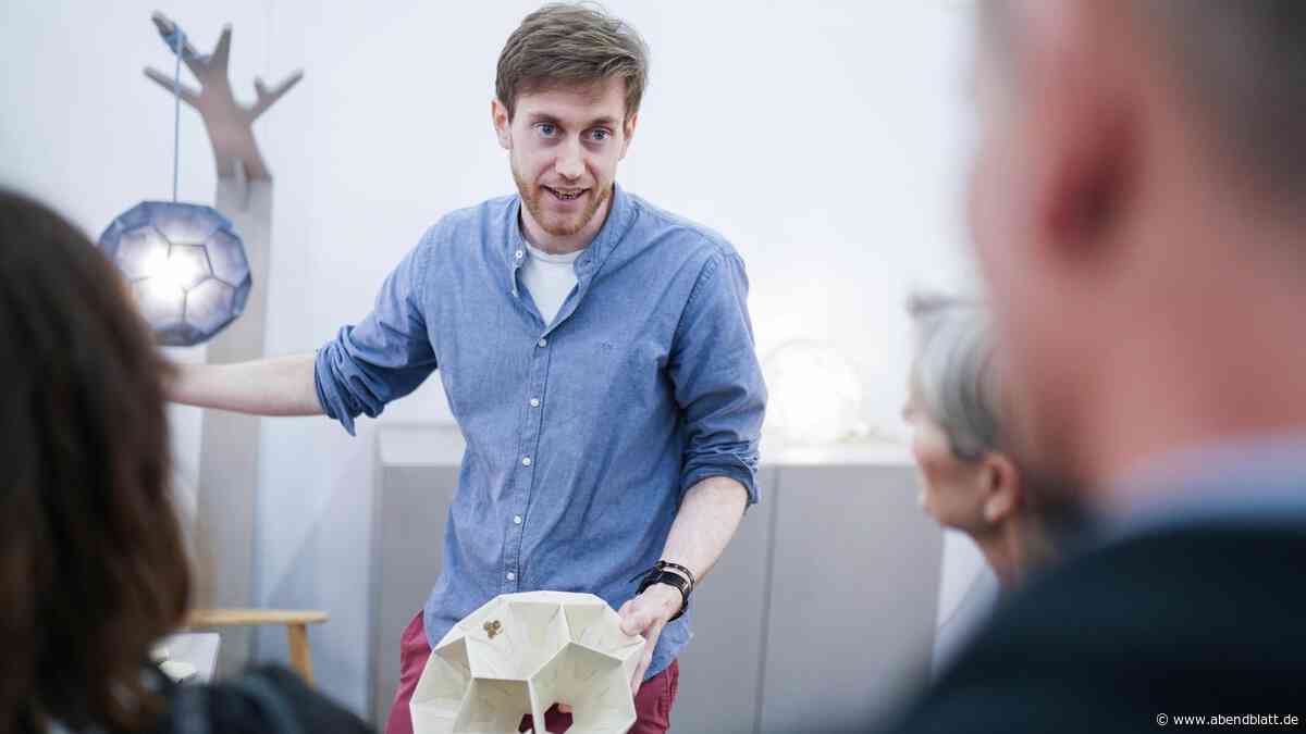 Kunsthandwerker werben lieber auf Postkarten statt via Instagram und Facebook