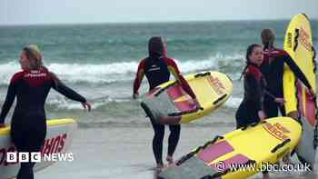 First all-female beach lifeguard training camp