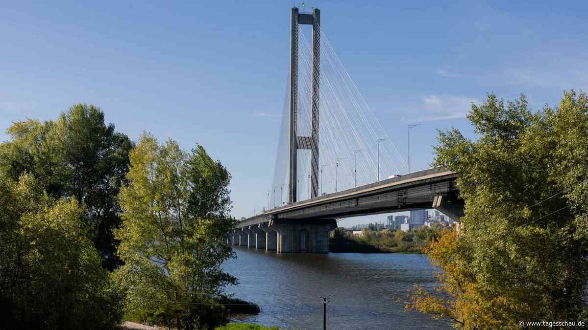 Luftangriffe auf Kiew dauern an - Brücken gesperrt