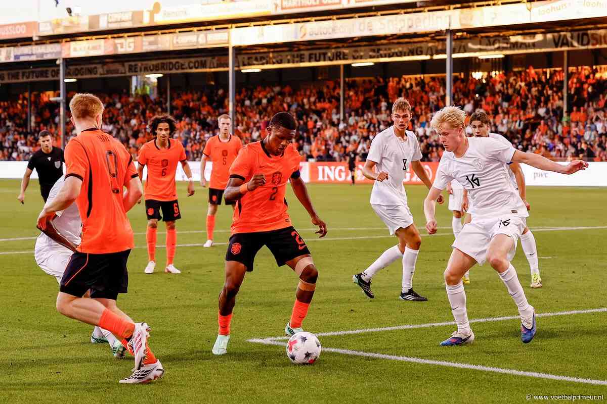 Read windt er geen doekjes om bij Jong Oranje: 'Dat zou een schande zijn'