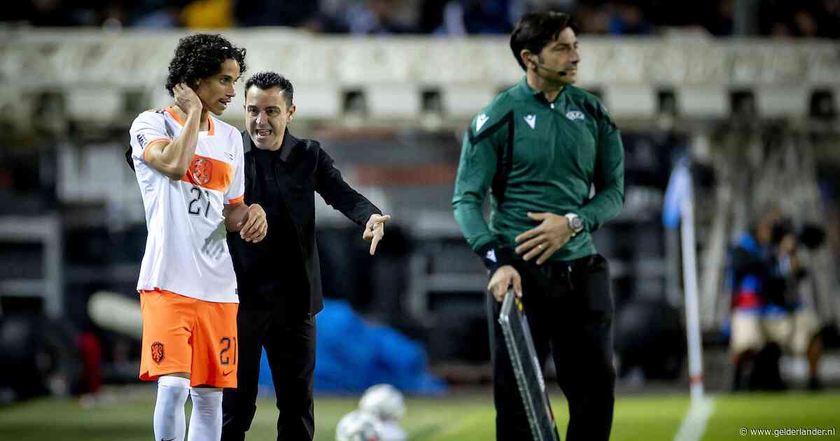 Griekse media: ‘Erkenning van fout leidde tot uitstekende coaching van Xavi in de tweede helft’