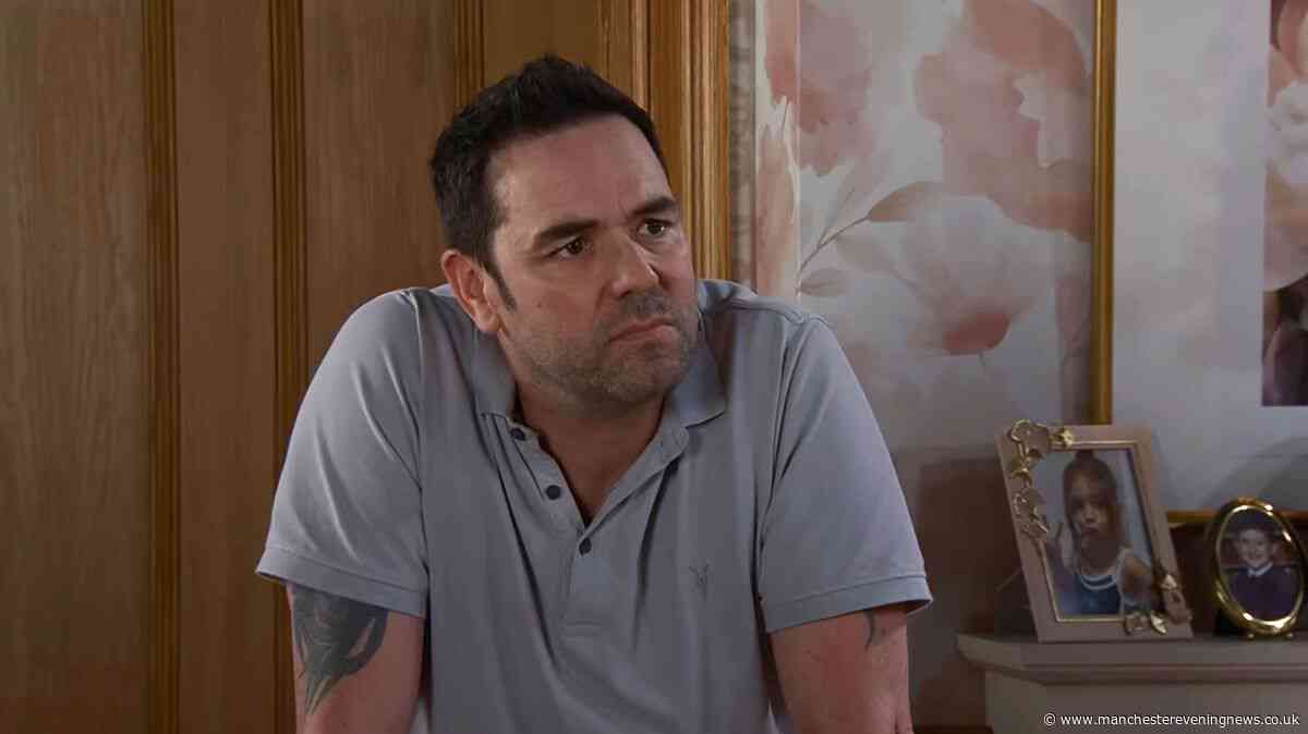 Coronation Street fans make Ben Driscoll observation as legend 'returns' months after death