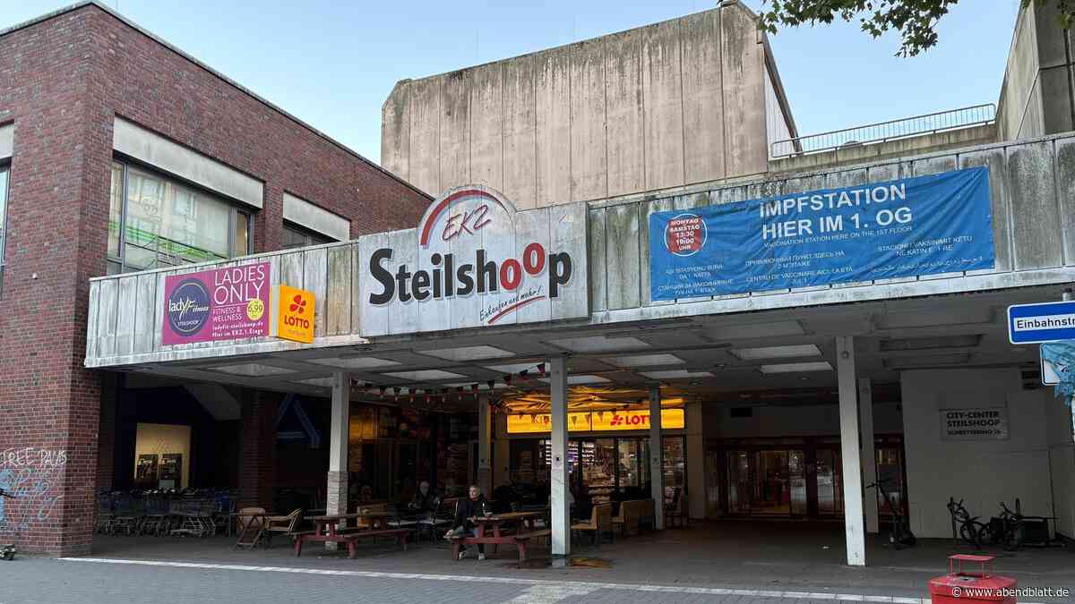 Verärgerte Mieter fordern: Die Stadt Hamburg soll das EKZ Steilshoop übernehmen