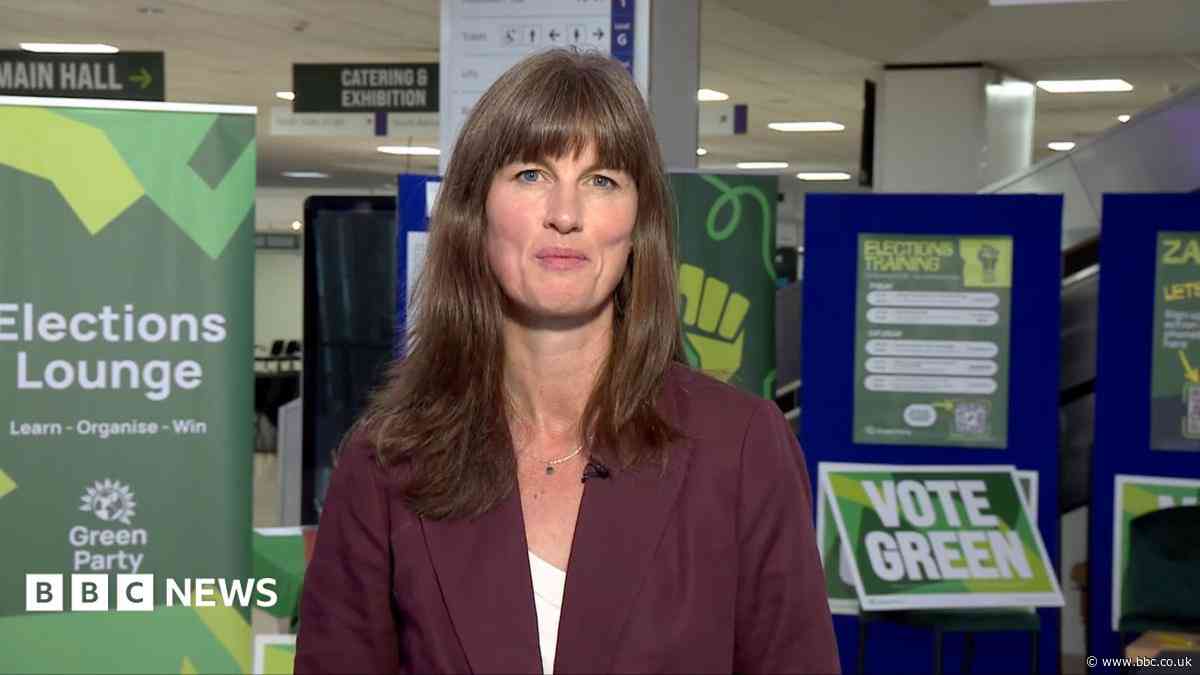 Greens take aim at landlord 'super earners'