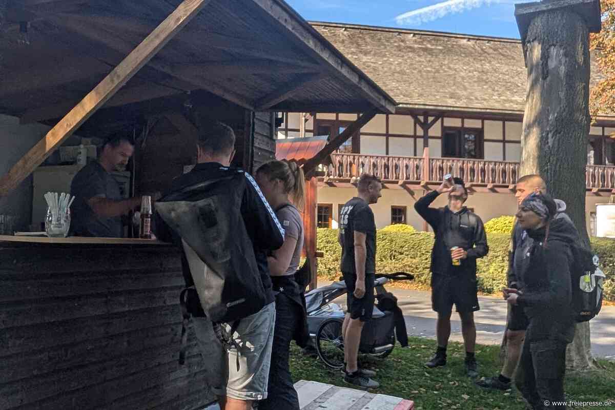 Die neue Bemmebude im Erzgebirge: Das sagen Wanderer zur Fettbemme mit Aussicht