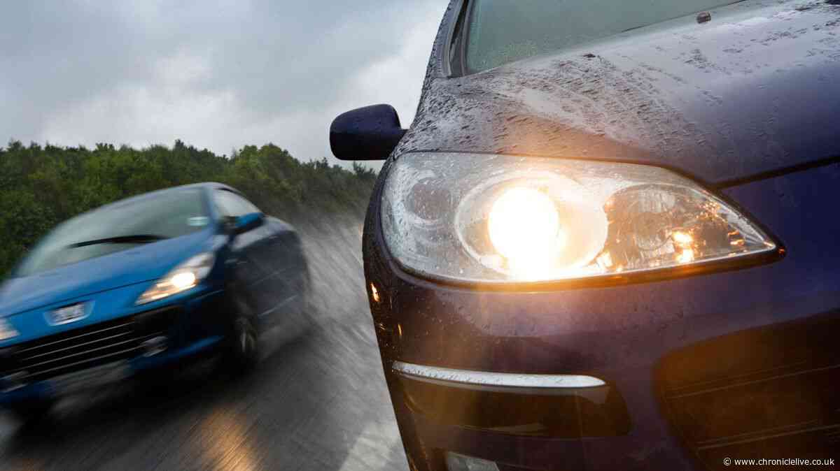Drivers warned flashing headlights could trigger £1,000 fine as evenings turn darker