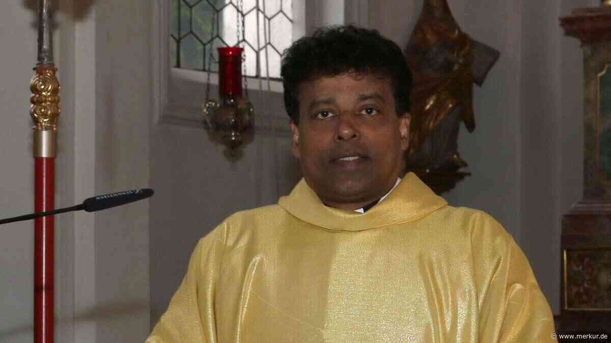 „Nehme schöne Erinnerungen mit“: Pater verlässt nach elf Jahren Landkreis und kehrt nach Indien zurück