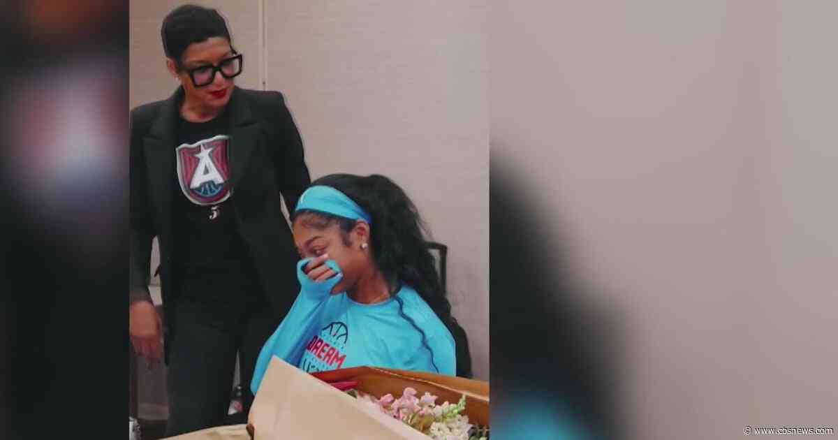Angel Reese’s mom surprises her with WNBA Defensive Player of the Year trophy