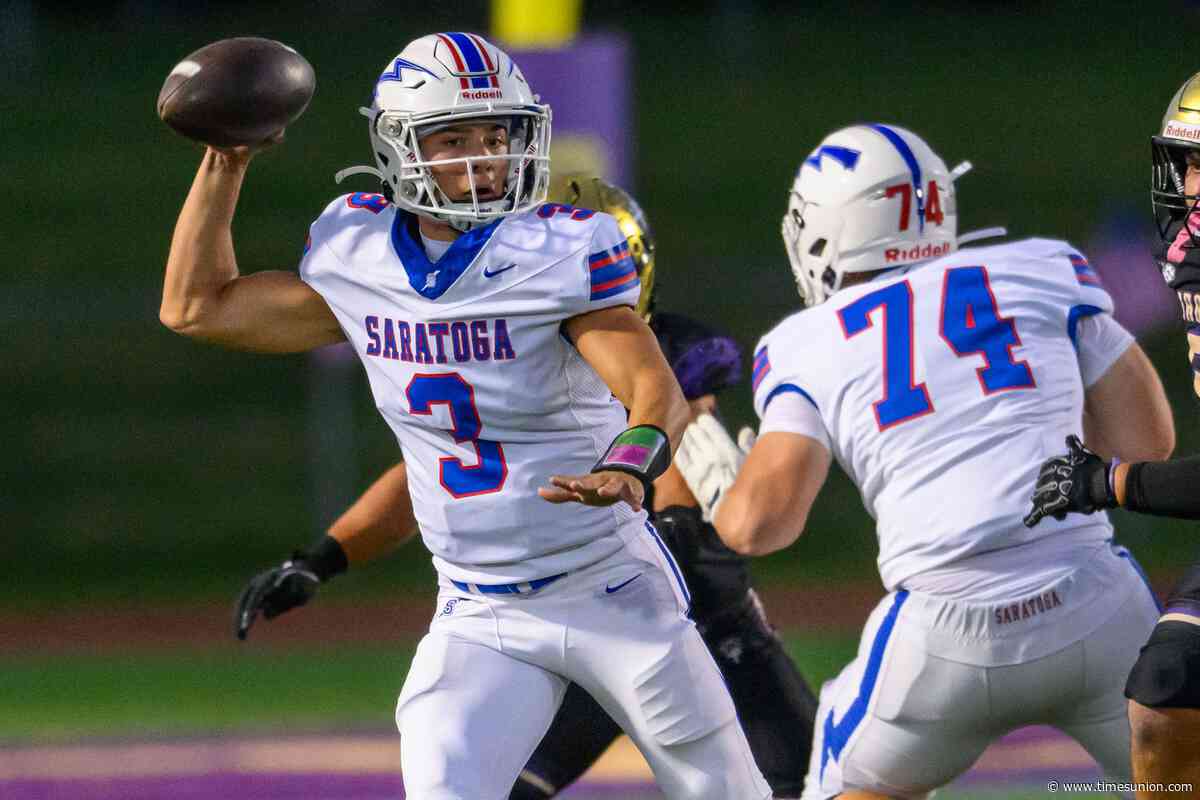 For Saratoga Springs football, QB Bobby Morris is the 'ultimate Blue Streak'