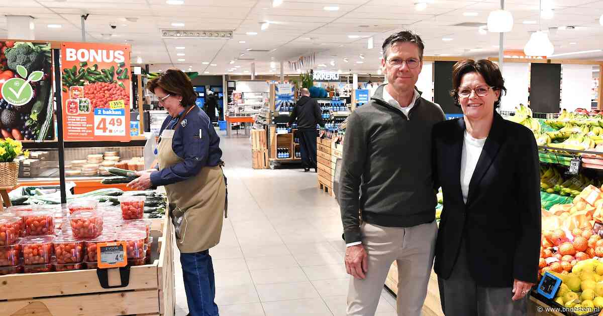 Na 25 jaar dragen Twan en Corlinda hun AH-winkel in Made over aan een nieuwe eigenaar
