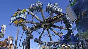 Schon wieder Probleme mit dem „Predator“: Wiesn-Fahrgeschäft steht erneut still