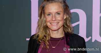 Sophie Hilbrand komt met miniserie over oudejaarsconferences