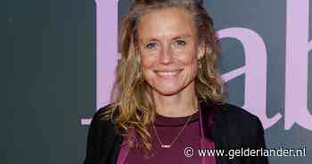 Sophie Hilbrand komt met miniserie over oudejaarsconferences