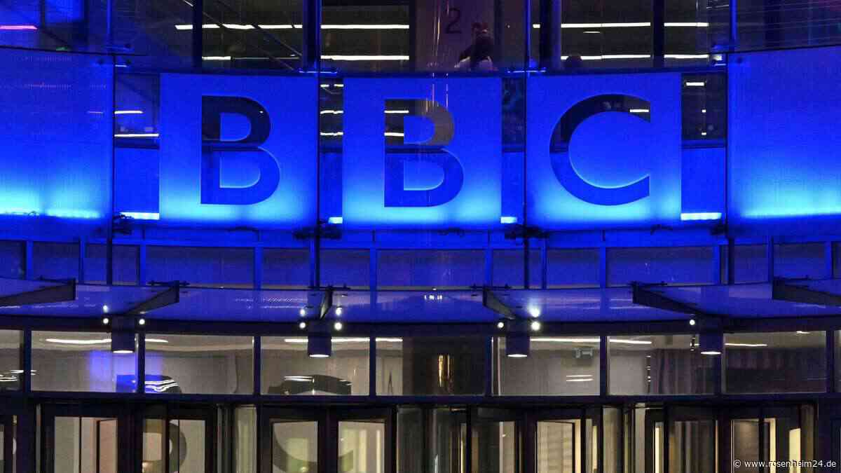 Britisches Parlament will BBC-Gebühr abschaffen – und kennt schon das neue Modell