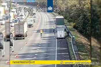 Ongeluk met paardentrailer legt snelweg in beide richtingen plat