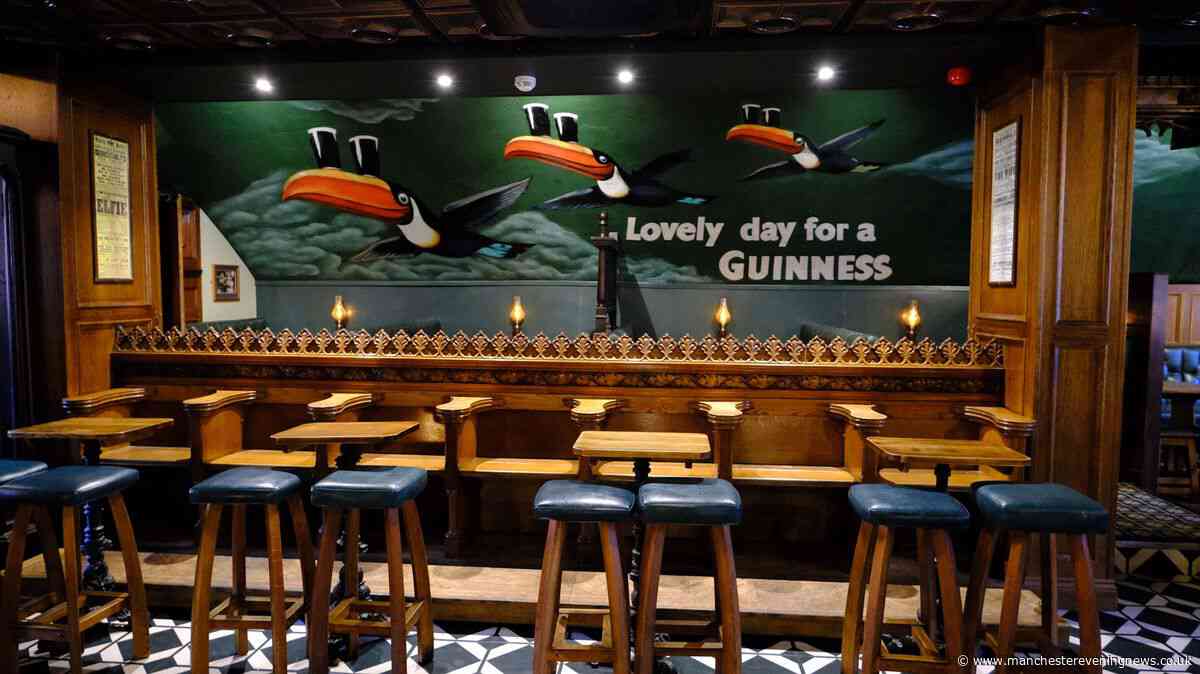 Huge pop star to play at Manchester Irish bar with free tickets up for grabs