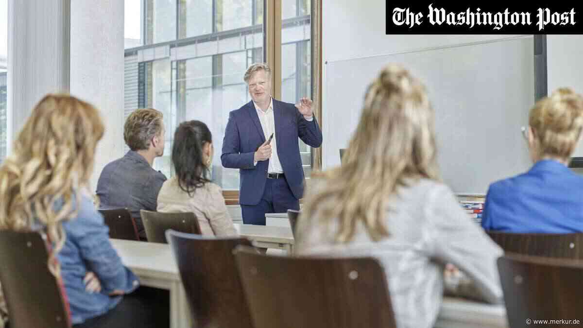 KI bedroht Bürojobs: Warum immer mehr Beschäftigte wieder die Schulbank drücken