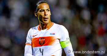 Vrouw en kinderen vliegen speciaal over voor 100ste interland van Virgil van Dijk: ‘En mijn moeder is er ook, prachtig’