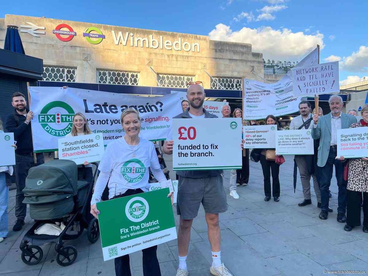 London Tube line misery 'forces some commuters to switch jobs' as upgrade remains unfunded