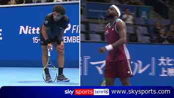 Tiafoe wins INCREDIBLE 35-shot rally against Fils!