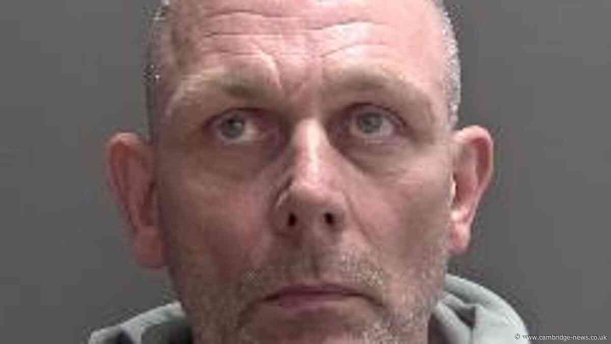 Women 'slapped and punched in face' in 'terrifying' attack by trio