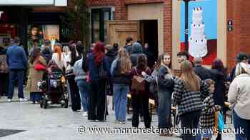 Massive queues in Stockport as Blossoms surprise fans at special pop-up shop