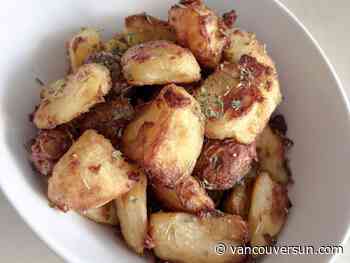 Recipe: These crispy garlic and rosemary roasted potatoes always impress