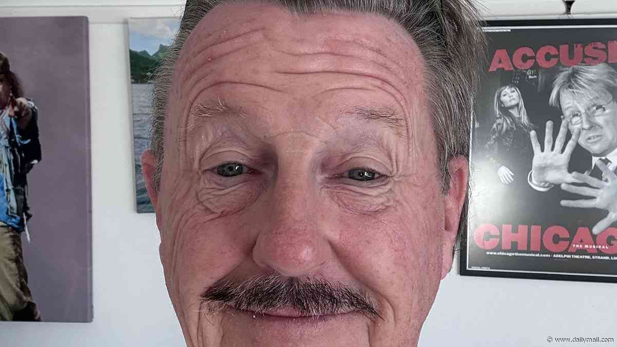 Coronation Street legend Kevin Kennedy looks worlds apart from his days playing Curly Watts as he celebrates 28 years of sobriety