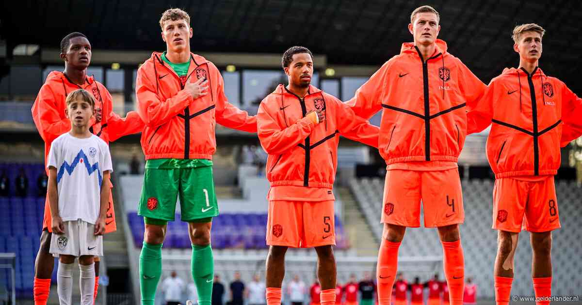 LIVE EK-kwalificatie | Jong Oranje maakt snel gelijk in Slovenië, Oufkir scoort na schot van Steur