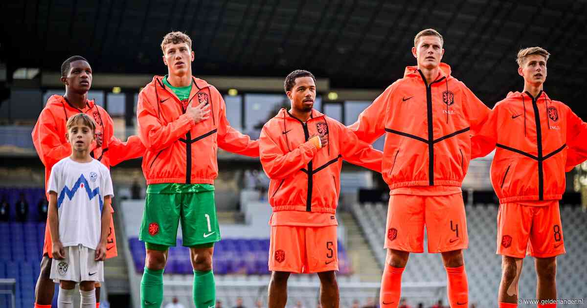 LIVE EK-kwalificatie | Jong Oranje draait het om in Slovenië, Zeefuik scoort na voorzet Read