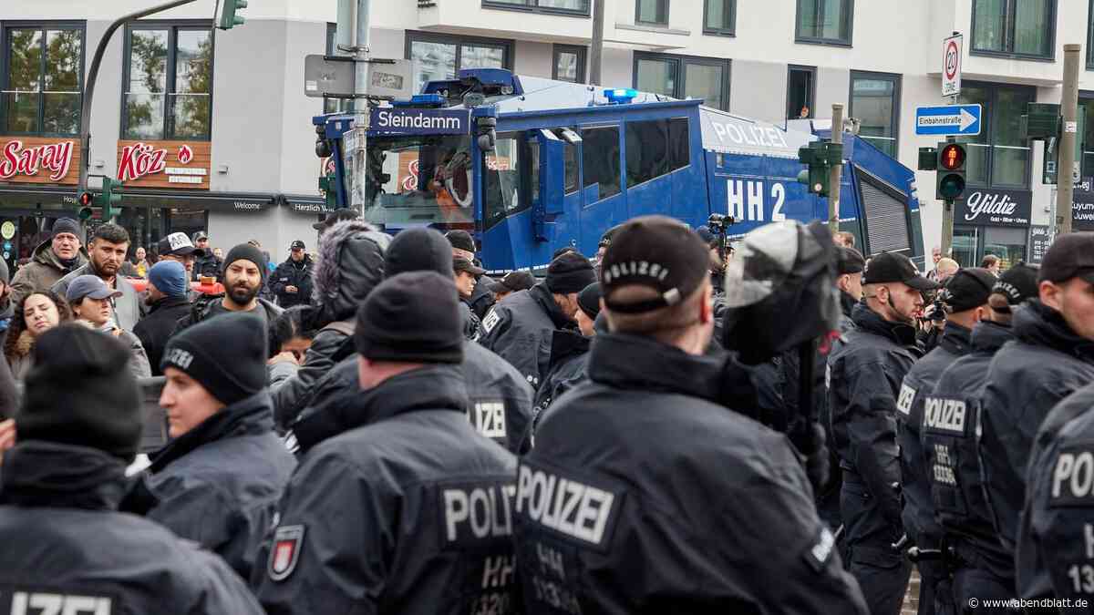 Jahrestag des Hamas-Angriffs: Verfassungsschutz warnt vor Teilnahme an Demo