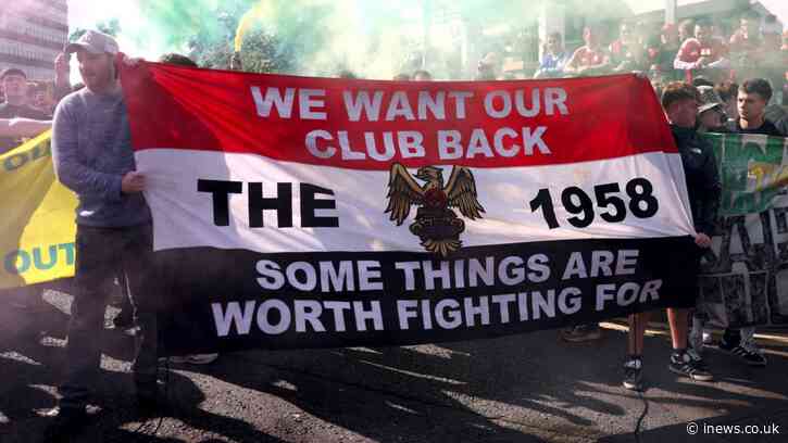 ‘Toxic’ Man Utd fan rift forces supporters’ group founder to step down