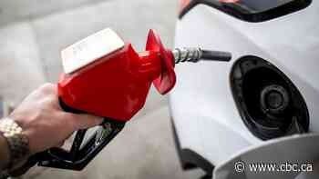 Gas prices soar in Toronto, further increase expected this weekend: expert