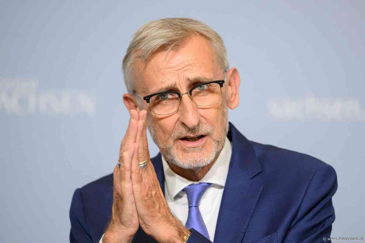 Verletzung von Amtspflichten? Ministerium löscht umstrittenen Post von Armin Schuster zur Berlin-Wahl