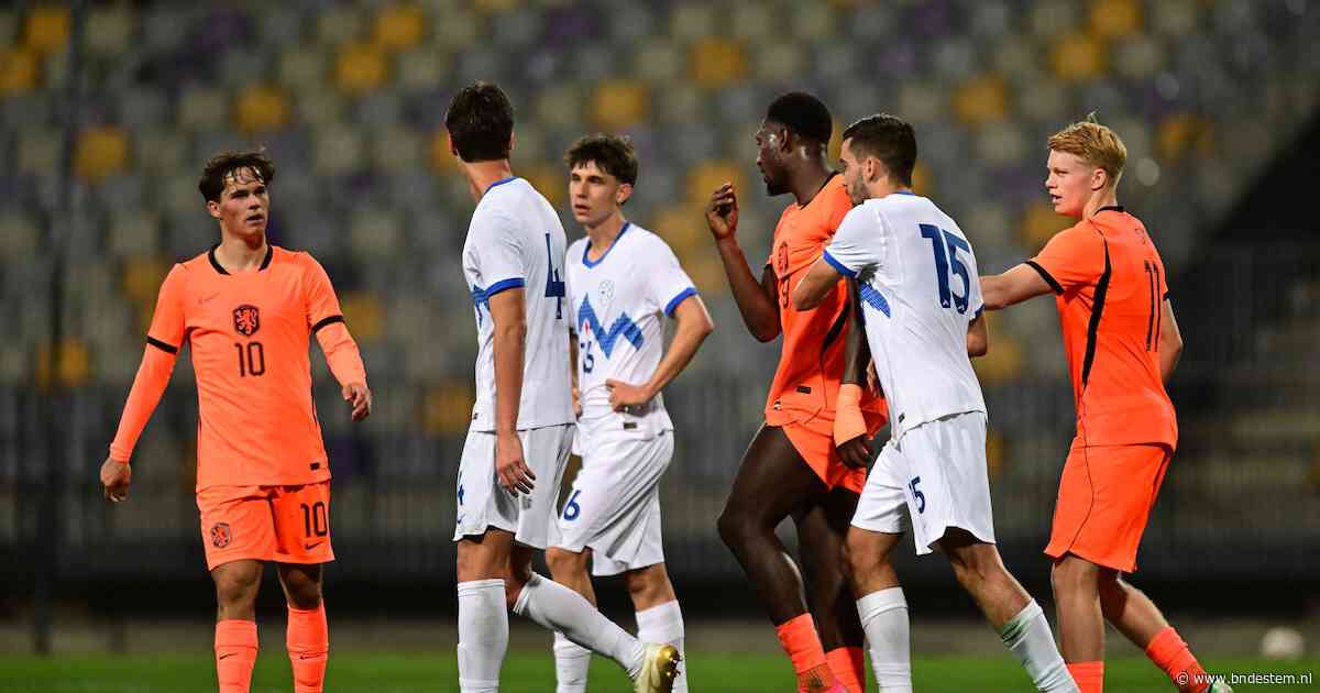 LIVE EK-kwalificatie | Jong Oranje weer op voorsprong in Slovenië, invaller Ernest Poku scoort