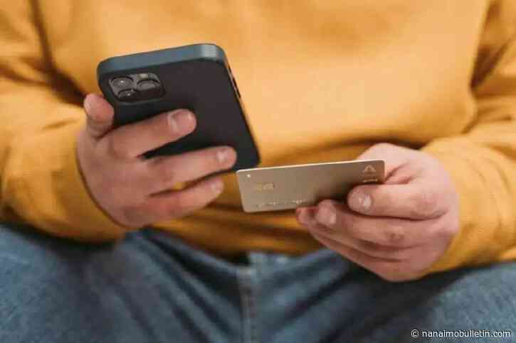 RCMP warn Vancouver Islanders of ‘bait and switch’ free mobile phone scam