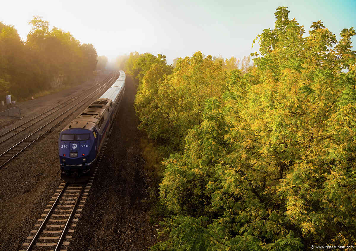 Leaf peepers, rejoice: Extra Metro-North trains return to Hudson Valley
