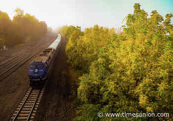 Leaf peepers, rejoice: Extra Metro-North trains return to Hudson Valley