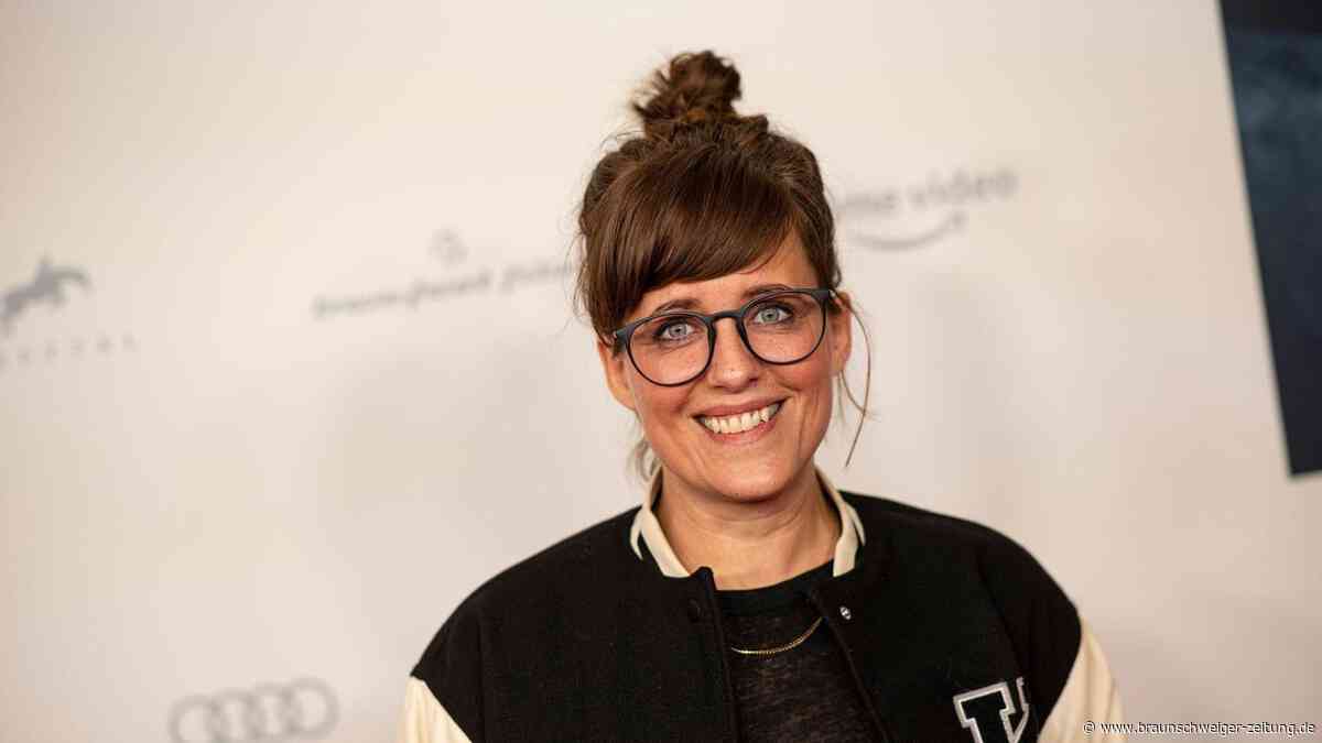 „Wieder schlechte Nachrichten“: Sarah Kuttner meldet sich nach Krebs-Vorsorge