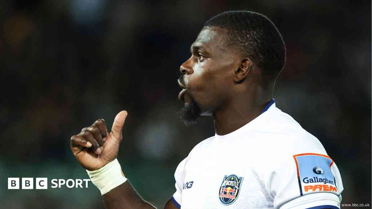 Wade closes in on record as tries dominate Prem