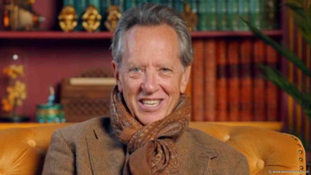 Celebrity Traitors fans floored minutes in after Richard E. Grant's brutal swipe