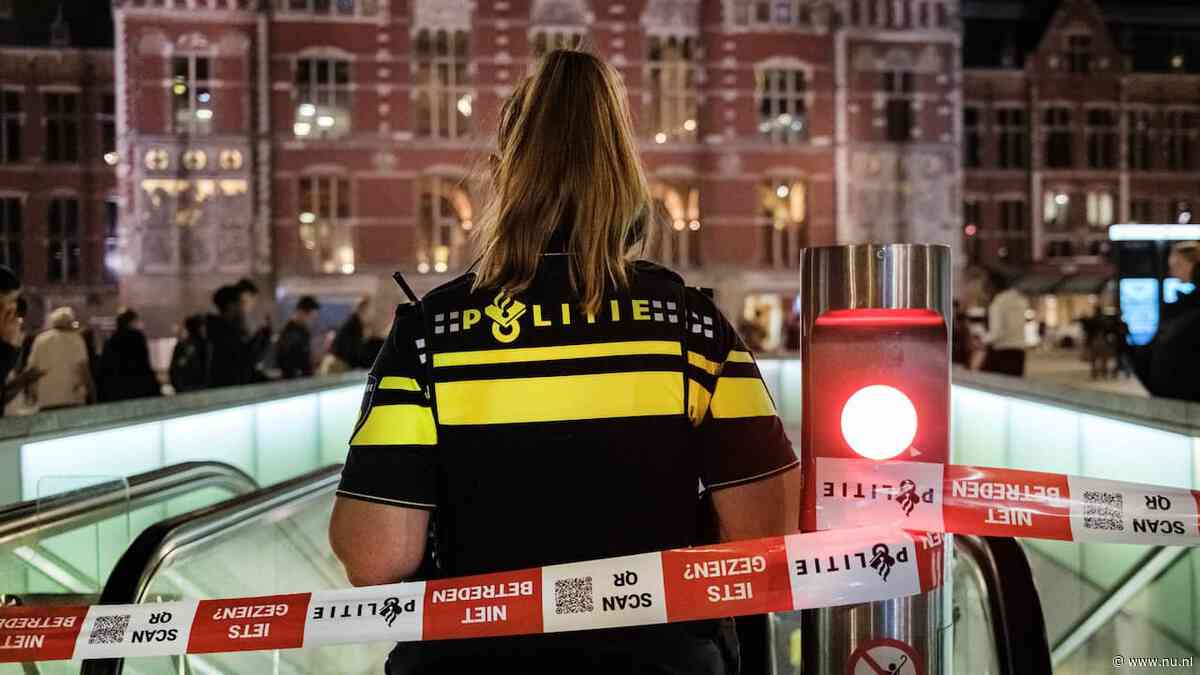 Politie Amsterdam houdt drie jongens (13, 14 en 15) aan na zware mishandeling