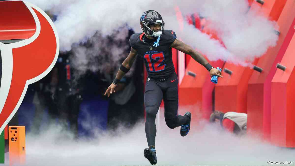 Winless Texans get top WR Collins back after 2-game absence