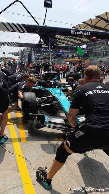 Pit stop practice in our PETRONAS green livery 💚 #f1shorts #mercedes #kimiantonelli
