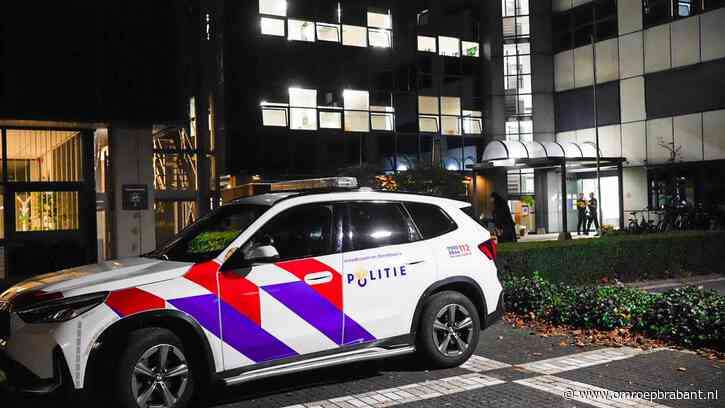 Man gewond na steekpartij in opvang, vrouw opgepakt en ook naar ziekenhuis
