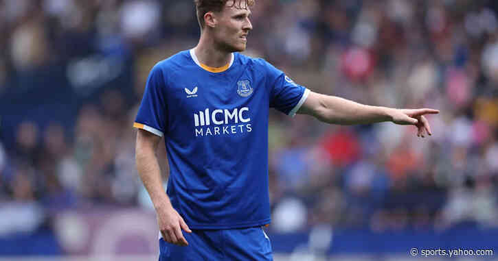 Everton Face January Transfer Dilemma Regarding Defender After Palace Renew Interest: Should Moyes Cash In Or Hold Firm?