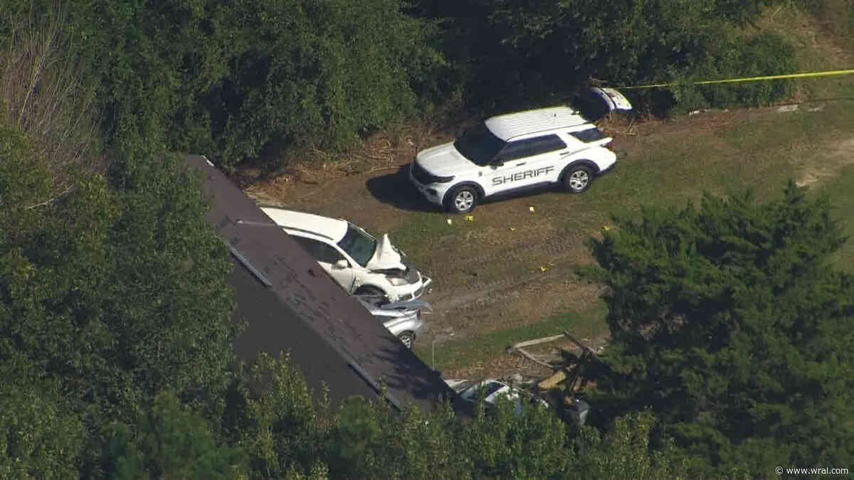 SBI: 2 Lenoir County deputies shot, suspect dead