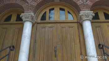 B.C. man sentenced to 8 months in jail for antisemitic graffiti on Victoria synagogue